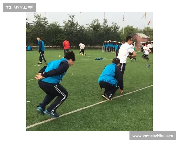 北师大附中学生谈AI海报创作：篮球让我们更团结